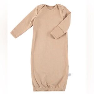 G tube accessible sleeper